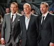 Bruce Willis (mitte) ist bald im fünften Teil von "Stirb langsam" zu sehen und bekommt zum ersten Mal einen Film-Sohn (links)