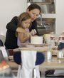 Jennifer Garner und ihre Töchter waren konzentriert bei der Kuchen-Verzier-Sache