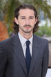 Auf dem Photocall in Cannes präsentierte er sich mit langer Mähne