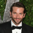 Bei Bradley Cooper lassen wir den haarigen Wuchs gerade so noch durchgehen
