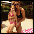 Jamie Lynn Spears entspannt mit Tochter Maddie am Pool 