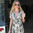 Kate Bosworth geht im Palmen-Print entspannt shoppen