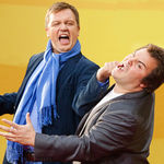 Die deutsche gegen die englische Synchronstimme: Hape Kerkeling und Jack Black sprechen beide Panda Po Die deutsche gegen die englische Synchronstimme: Hape Kerkeling und Jack Black sprechen beide Panda Po