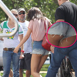 Selena Gomez zeigt ihren Knack-Po Selena Gomez zeigt ihren Knack-Po