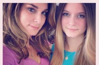 Claudelle Deckert postete heute erstmals ein Bild von sich und Tochter Romy auf Facebook