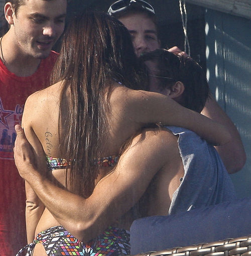 Ashley Tisdale, Zac Efron, Vanessa Hudgens - Ashley y Zac hicieron gala de la buena relación que existe entre ellos