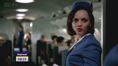 Christina Ricci - Die Serie "Pan Am" mit Christina Ricci scheint im Quotentief zu sein Christina Ricci - Die Serie "Pan Am" mit Christina Ricci scheint im Quotentief zu sein