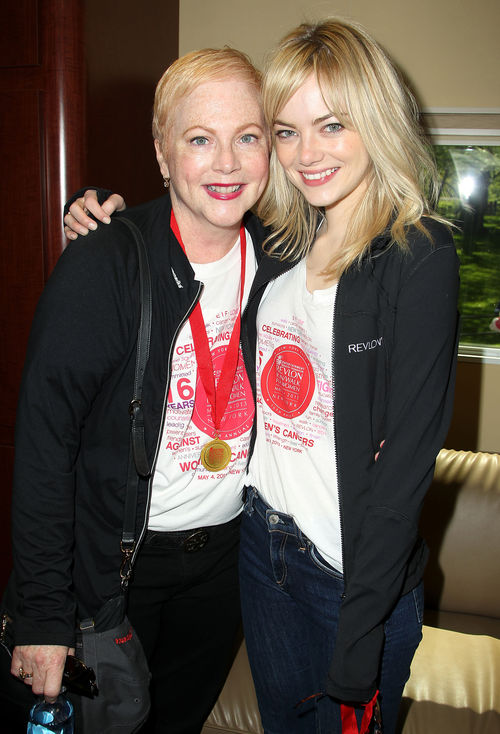 Emma Stone verbringt gerne Zeit mit ihrer Mutter Krista