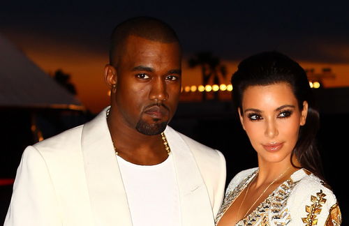 Kim Kardashian ist stolz auf ihren Verlobten Kim Kardashian ist stolz auf ihren Verlobten