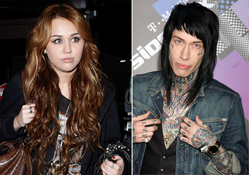 Miley Cyrus - Miley Cyrus ist nicht gut auf ihren Bruder Trace zu sprechen Miley Cyrus - Miley Cyrus ist nicht gut auf ihren Bruder Trace zu sprechen