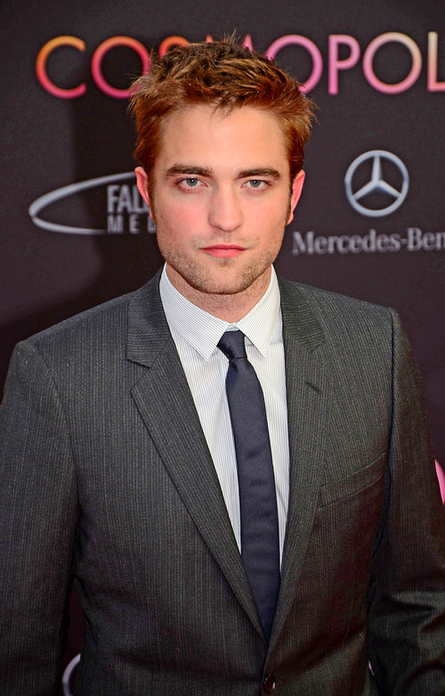 Robert Pattinson hast seinen Spitznamen R-Patz Robert Pattinson hast seinen Spitznamen R-Patz