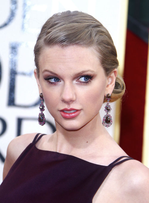 Taylor Swift leidet momentan mal wieder unter einer Trennung Taylor Swift leidet momentan mal wieder unter einer Trennung