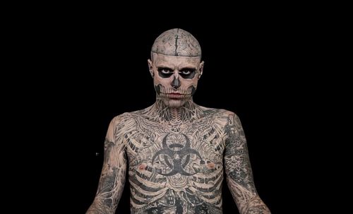 Zombie Boy - Zombie Boy ist am ganzen Körper tätowiert Zombie Boy - Zombie Boy ist am ganzen Körper tätowiert