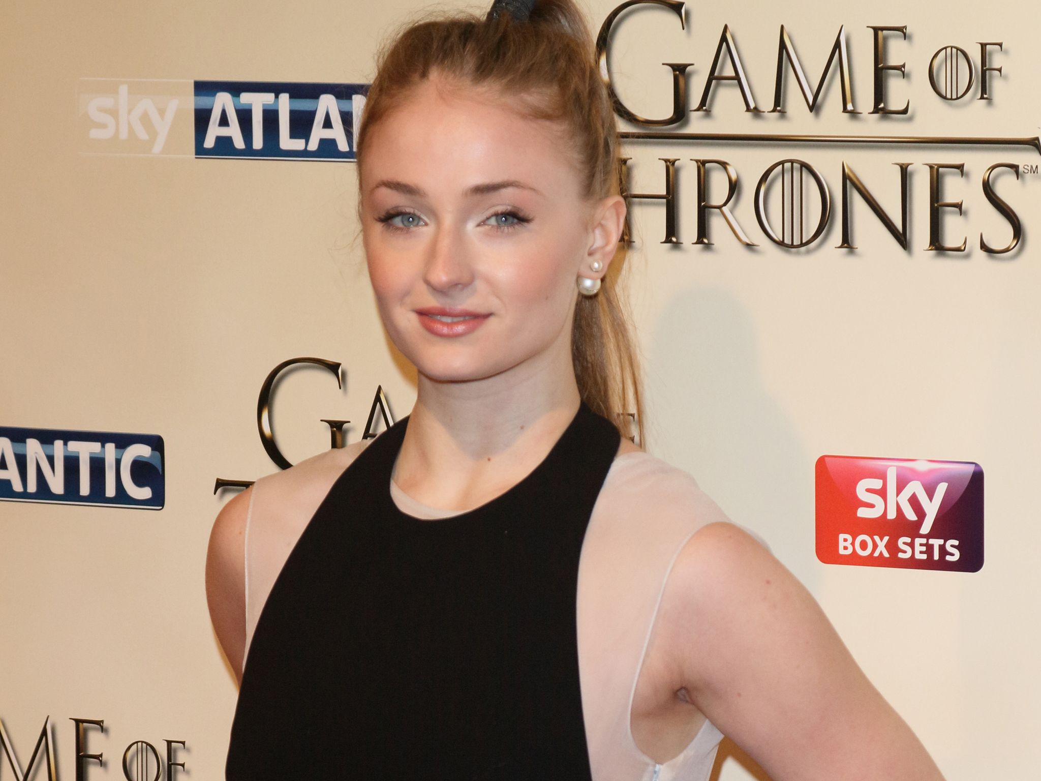 GoT-Sophie Turner verrät: Darum hassen alle Sansa Stark! - Promiflash ...