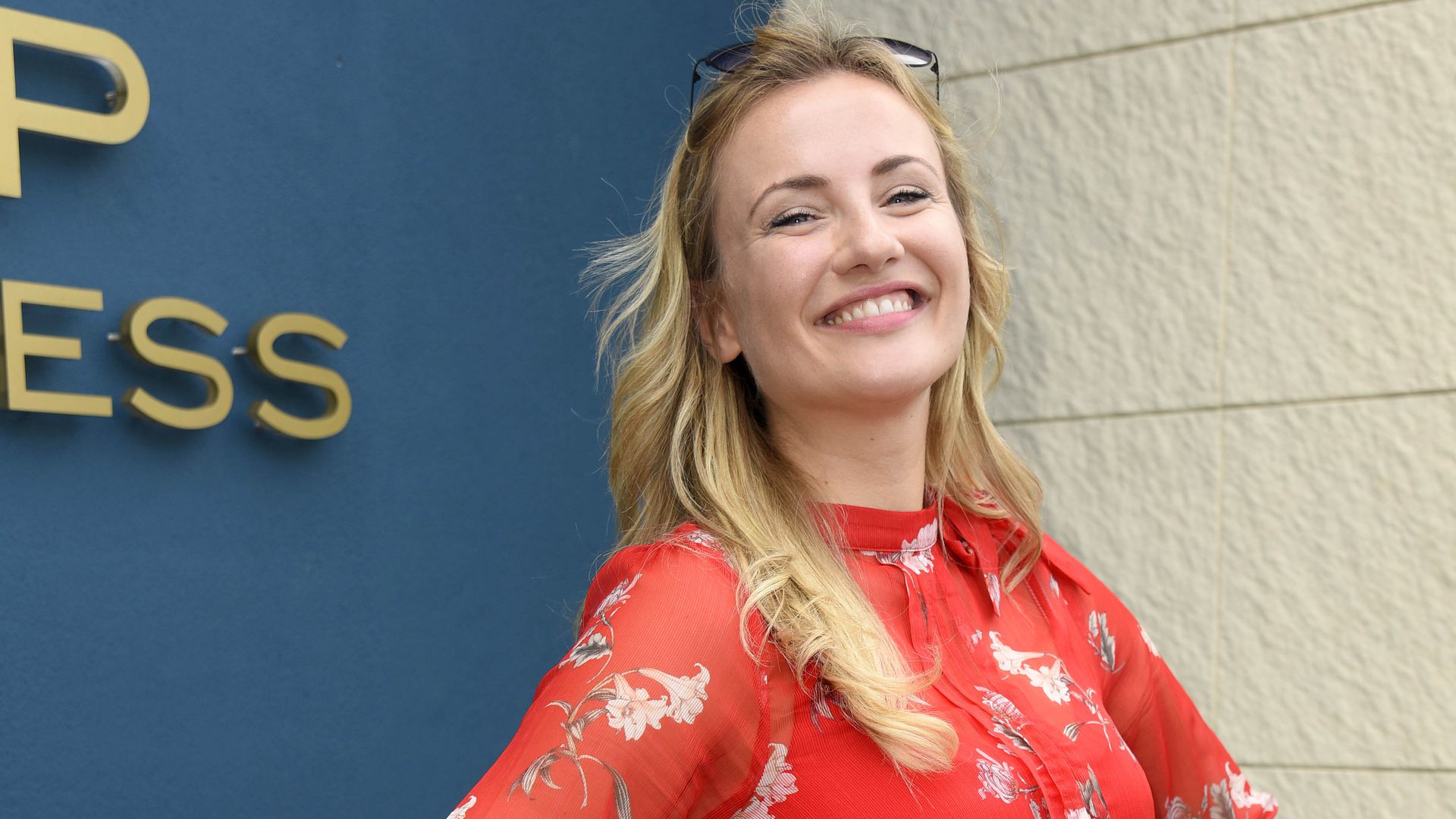 Ania Niedieck Alles Was Zählt Ania Niedieck Alles Was Zählt