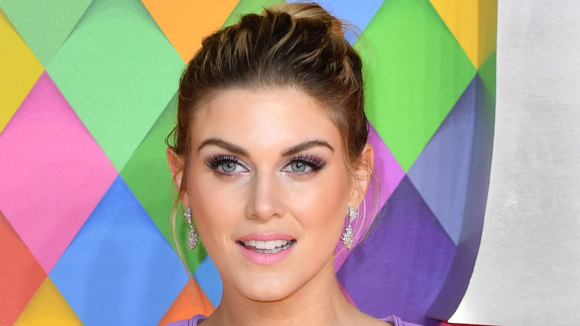 Kurz nach Geburt Ashley James' Sohn feiert TVDebüt