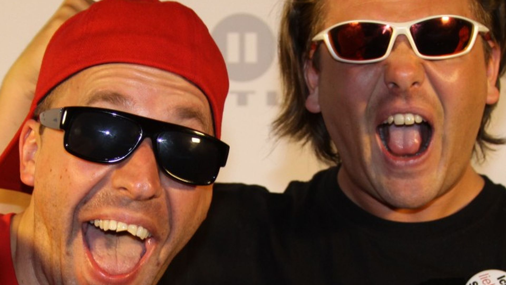 Die Atzen: So entstehen ihre Gute-Laune-Songs | Promiflash.de