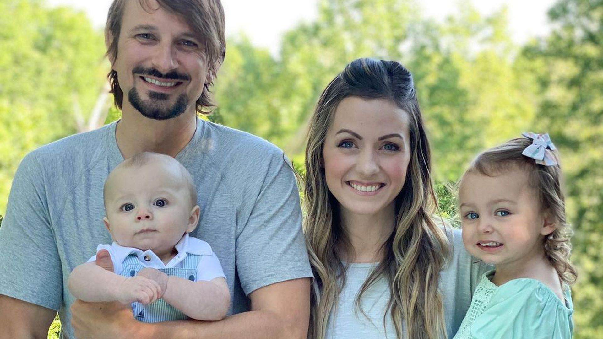 Deshalb Haben Sich Evan Bass Und Carly Waddell Getrennt Promiflash De