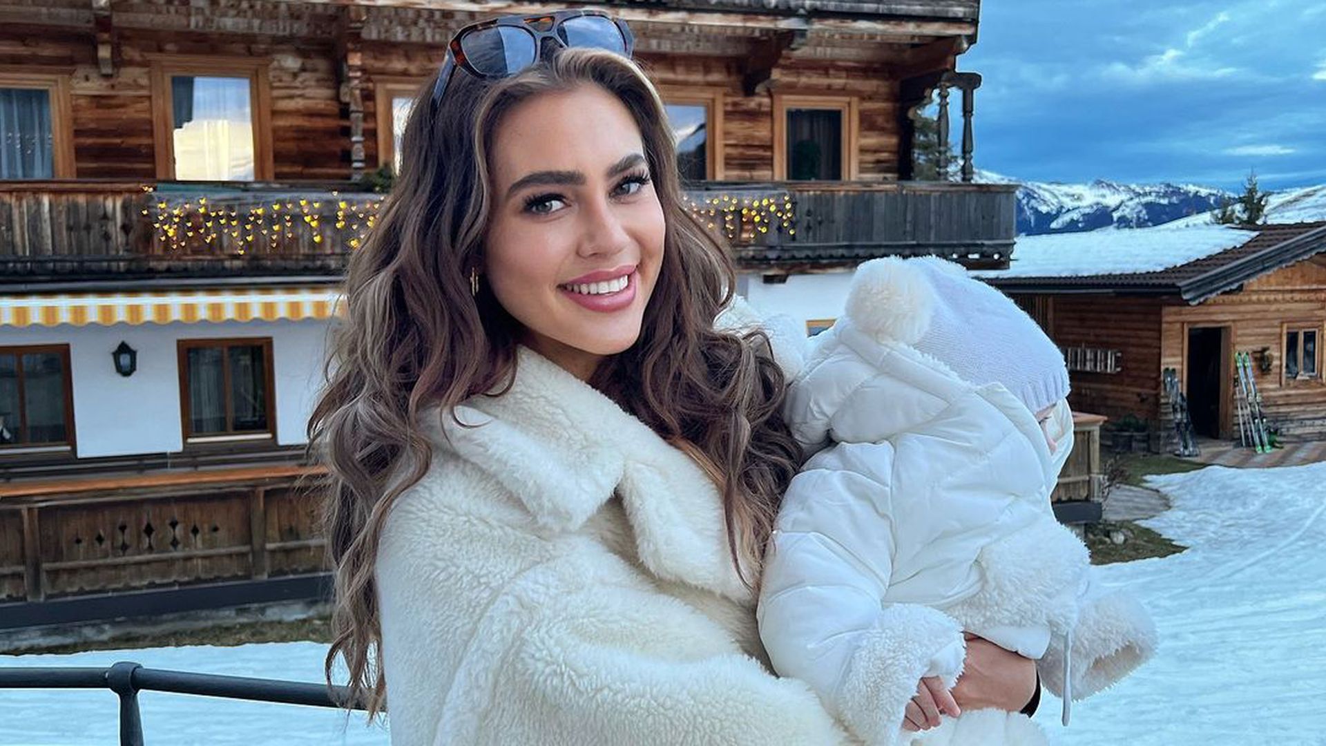 Hailey-Su wird Eins: So süß gratuliert Mama Jessica Haller!