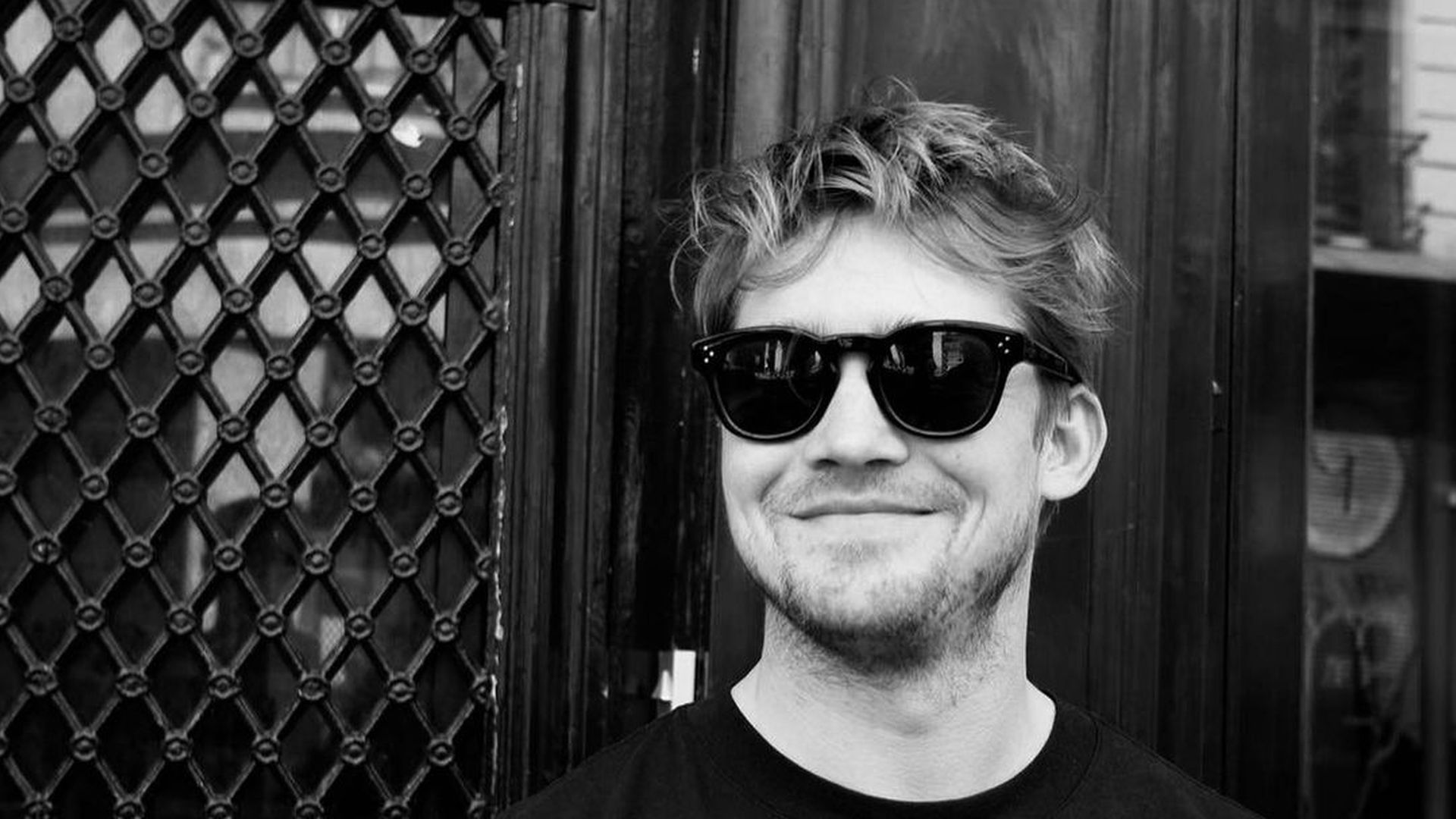 Joe Alwyn teilt ersten Post seit Trennung von Taylor Swift