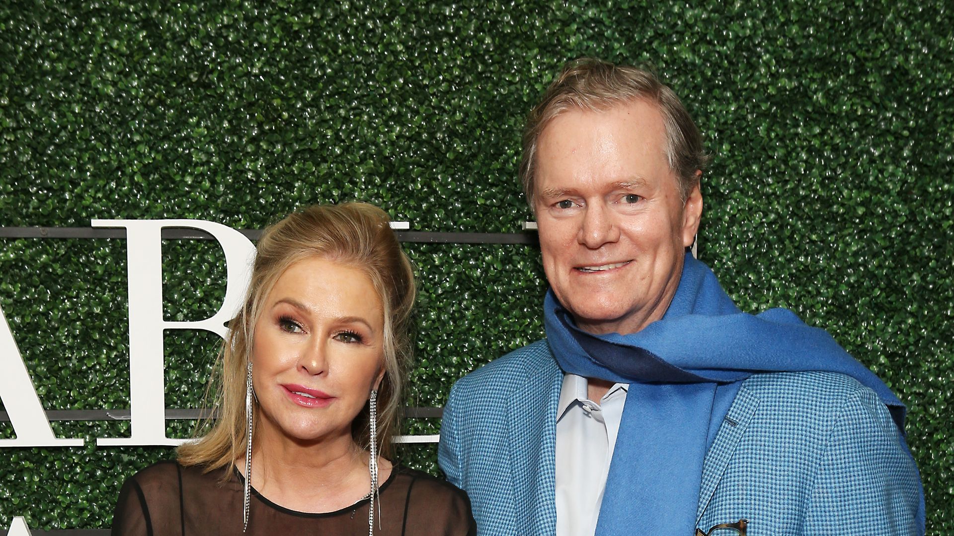 Beeindruckend-Kathy-und-Rick-Hilton-feiern-45-Jahre-Ehe