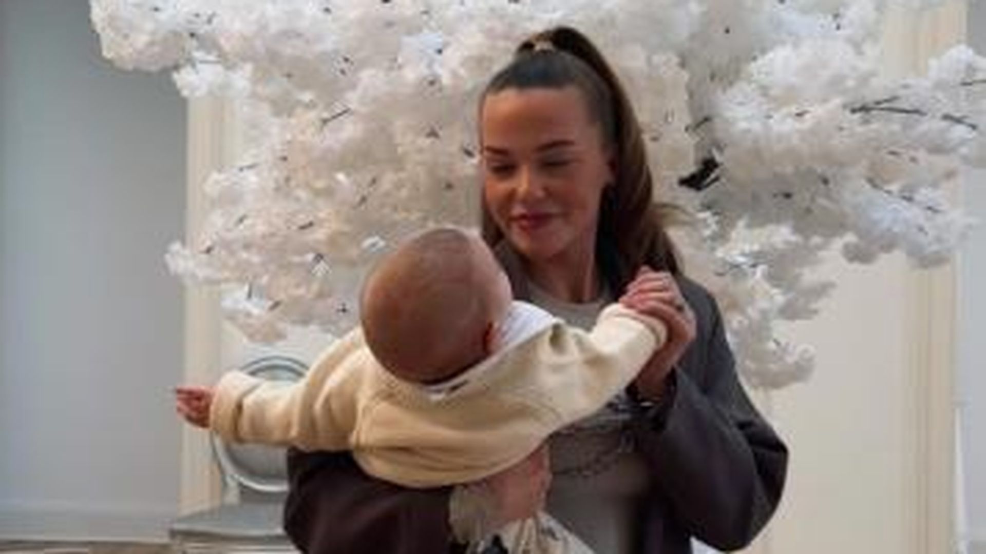 Laura-Maria-Rypas-Sohn-Amelio-k-mpft-mit-Entwicklungssch-ben