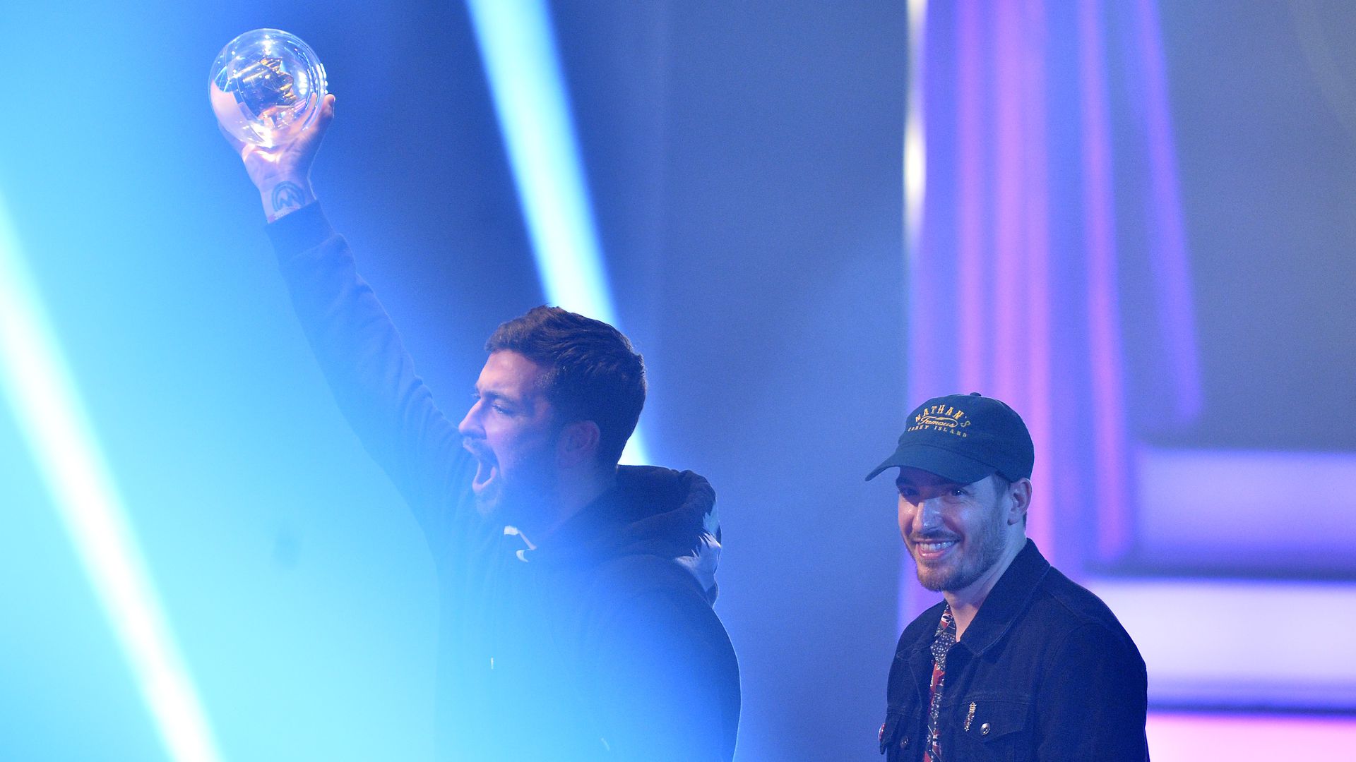 Bromance: Marteria bekommt nackte Geburtstagsgrüße von Bromance: Marteria bekommt nackte Geburtstagsgrüße von