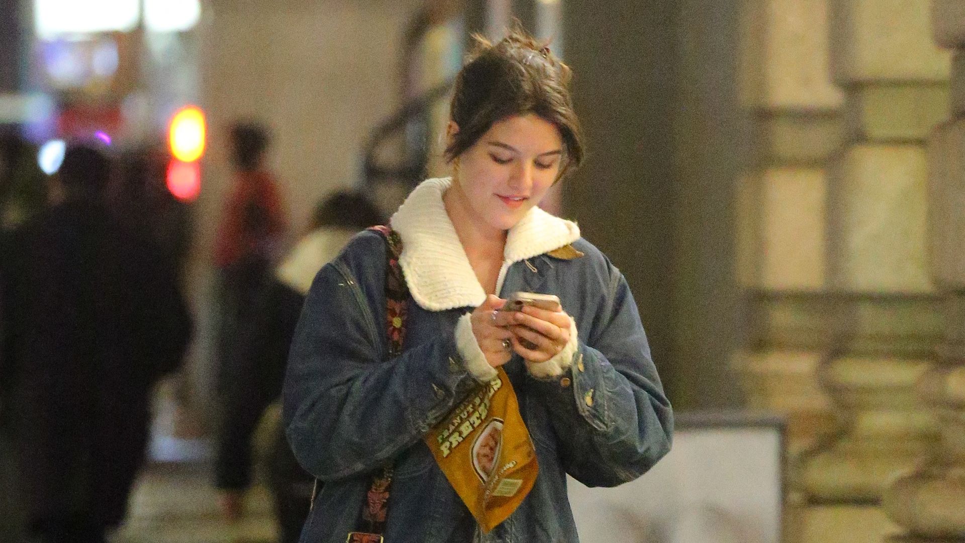 Suri Rlo Kein Kind mehr: Suri Cruise (17) nachts alleine in New York!