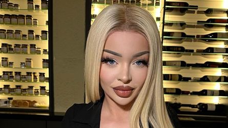 Katja Krasavice zeigt sich komplett nackt auf Social Media!