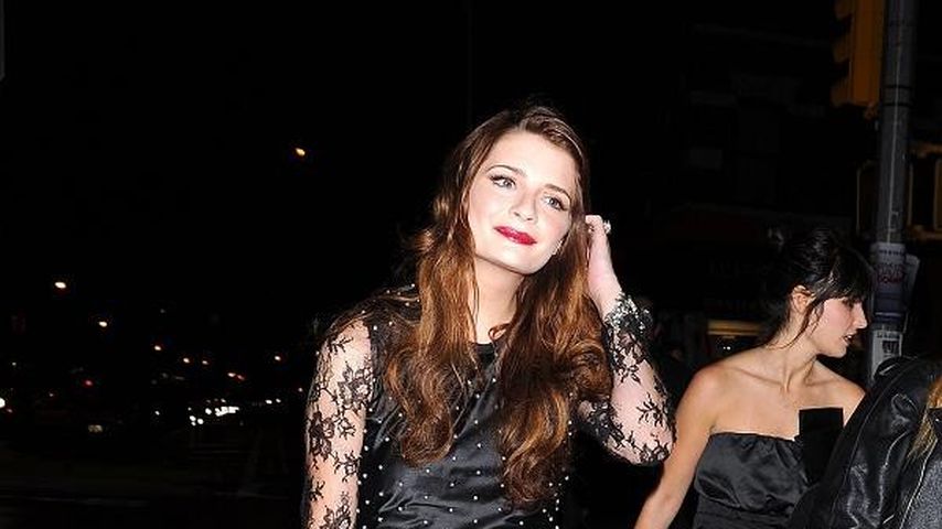 Hat Mischa Barton einen neuen Freund? | Promiflash.de