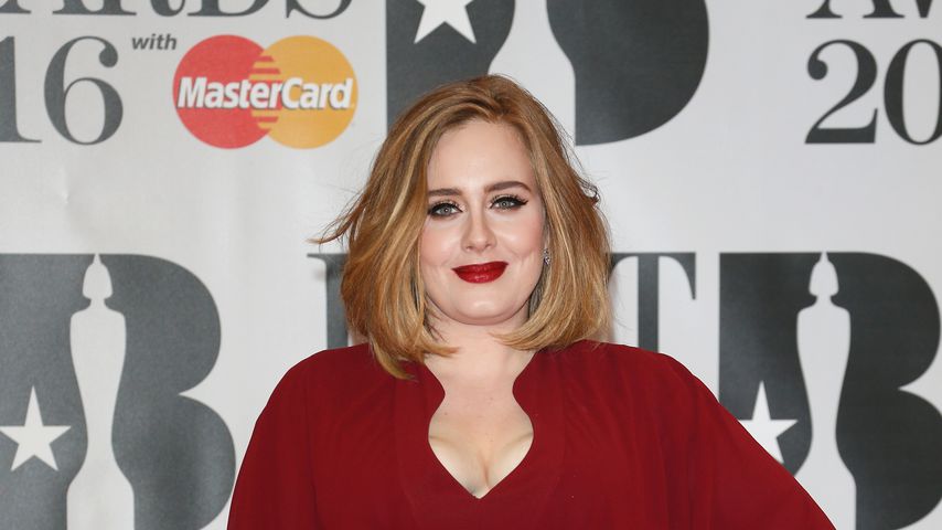 Adele bei den BRIT Awards 2016