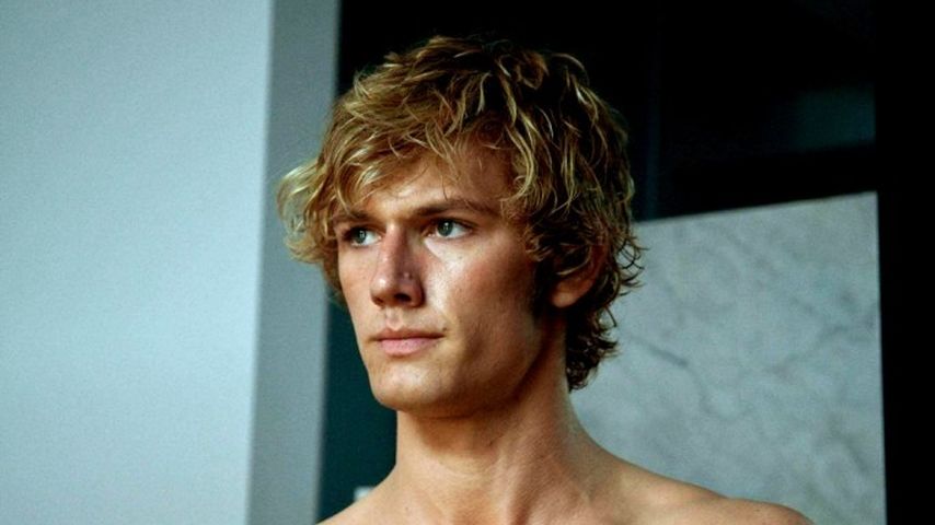 Alex Pettyfer