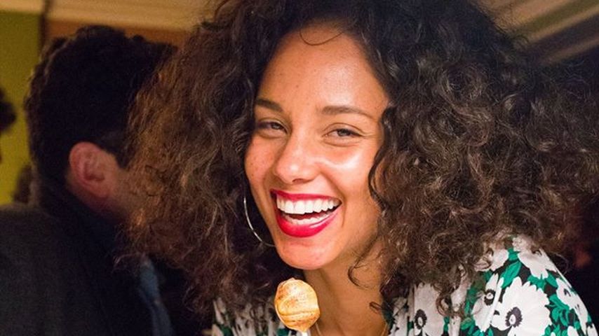 Alicia Keys ungeschminkt mit Lolli