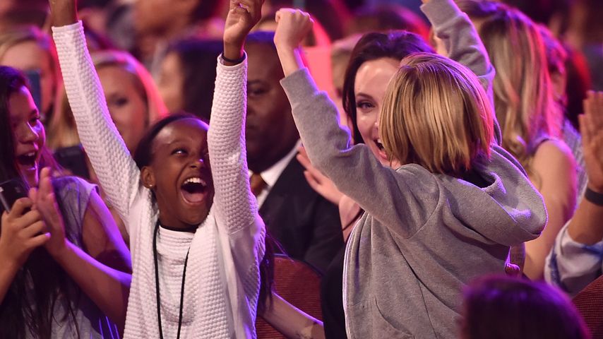 Angelina Jolie, Shiloh Jolie-Pitt und Zahara Marley Jolie-Pitt
