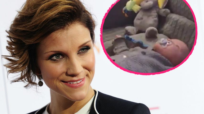 So putzig: Anna-Maria Zimmermanns Matti staunt über Spieluhr