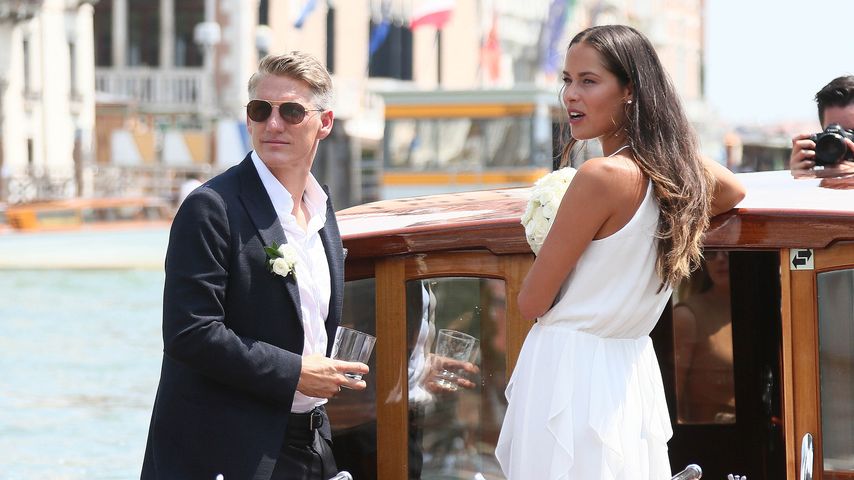 Bastian Schweinsteiger und Ana Ivanovic kurz nach der Trauung
