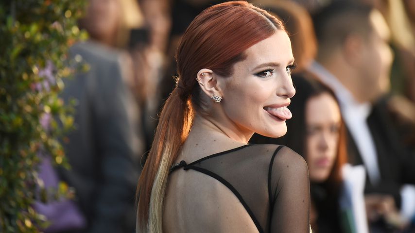 Wolle! Hier lässt sich Bella Thorne ihre Achselhaare stutzen