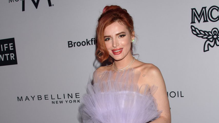 Bella Thorne bei den Daily Front Row Fashion Media Awards