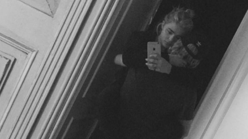 Chloe Grace Moretz, getragen von Brooklyn Beckham