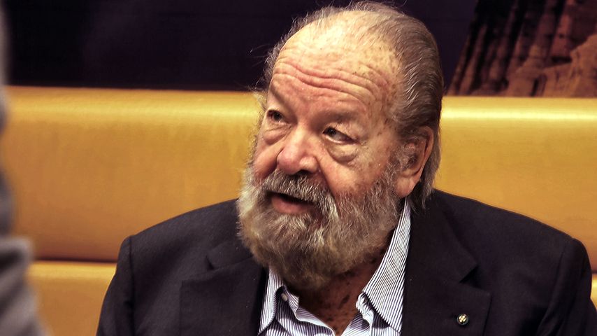 Bud Spencer im Jahr 2011 bei einer Autogrammstunde in Bremen