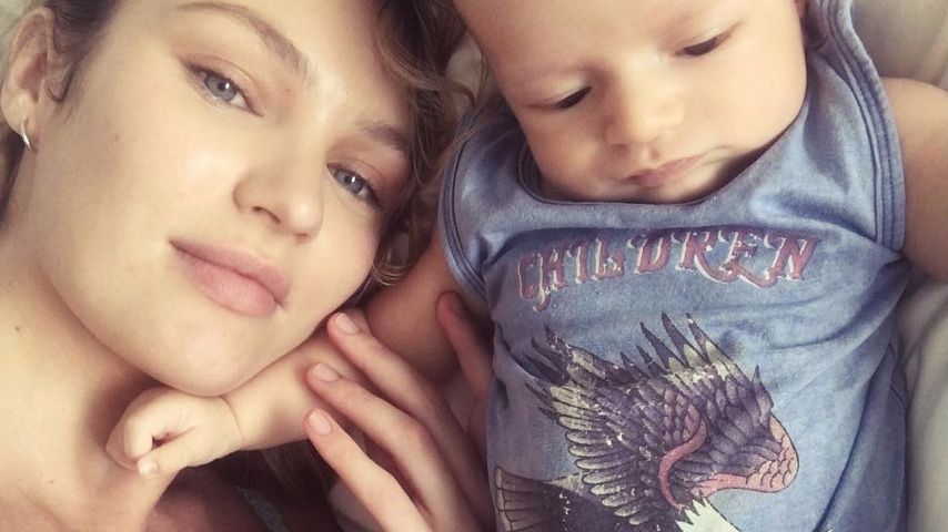 Candice Swanepoel mit ihrem Sohn Anacã