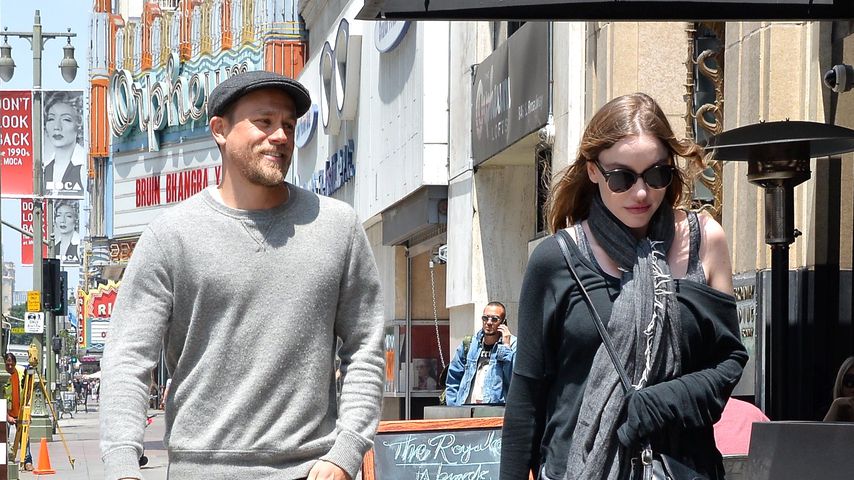 Charlie Hunnam mit seiner Freundin Morgana McNelis