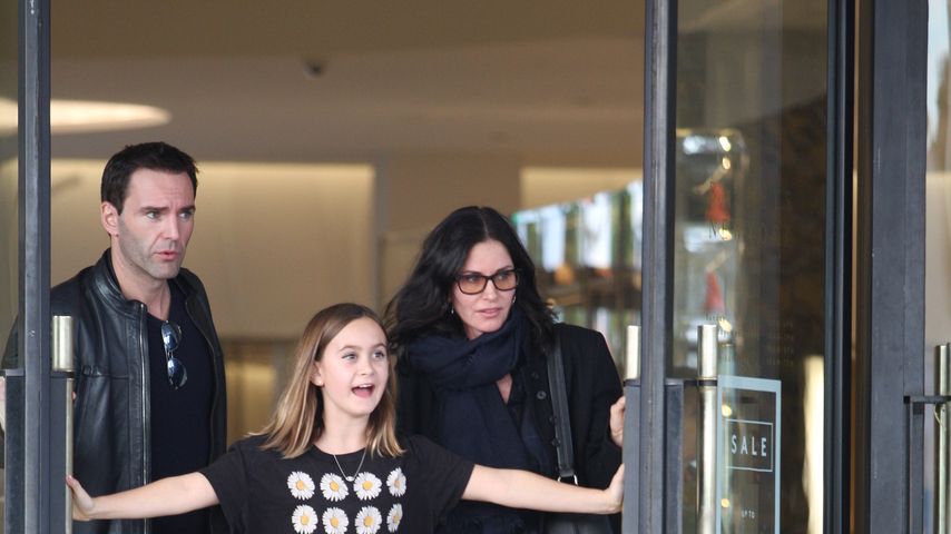 Courteney Cox, Johnny McDaid und Coco Arquette