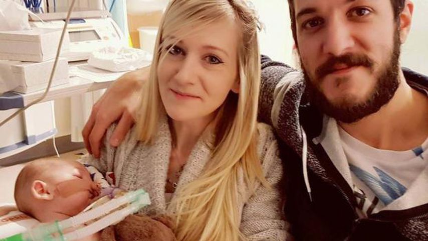 Connie Yates und Chris Gard mit Baby Charlie