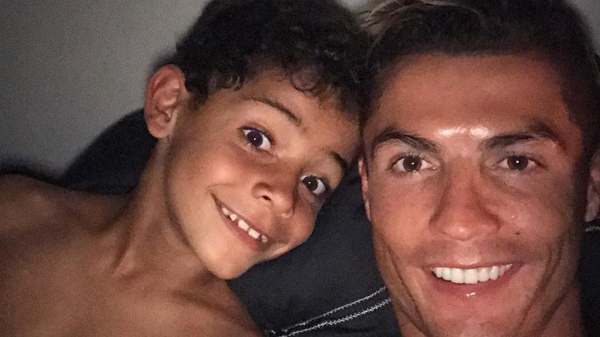 Cristiano Ronaldo mit seinem Sohn