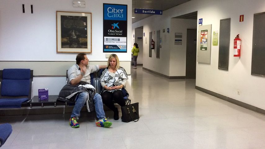 Daniela Karabas und Jens Büchner im Krankenhaus