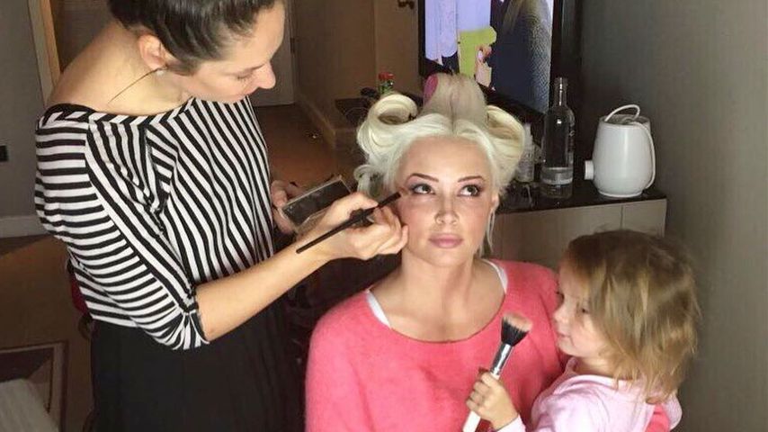 Daniela Katzenberger und Sophia beim Styling