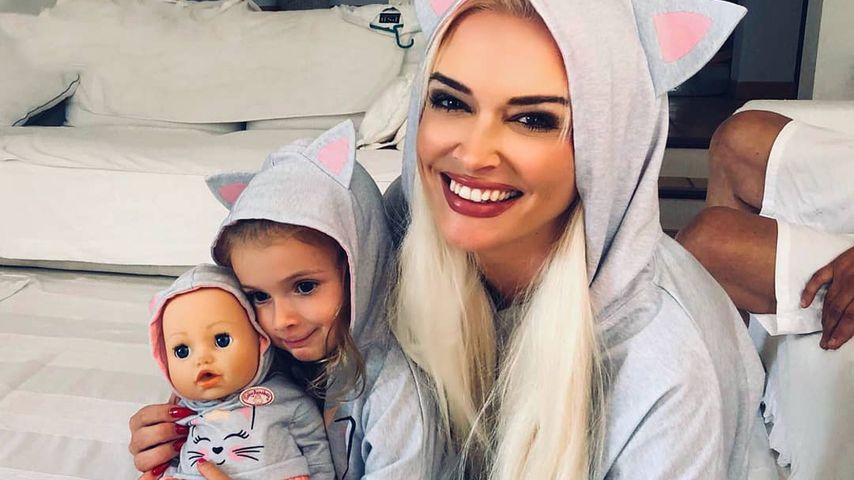 So süß reagiert Sophia Cordalis, wenn sie Mama im TV sieht!