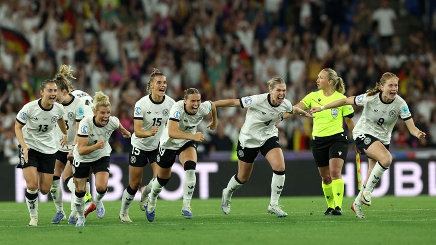 Nach Elfmeter-Drama: Deutsche Frauen stehen im EM-Halbfinale