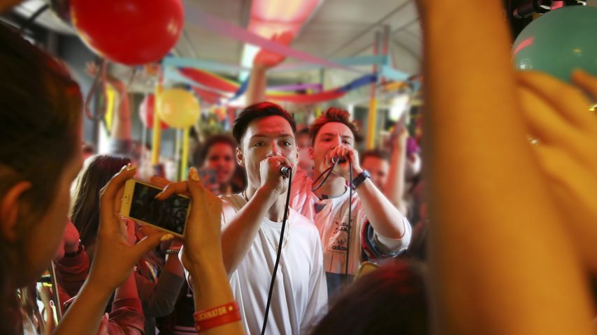 Die Lochis während des Tram-Konzertes